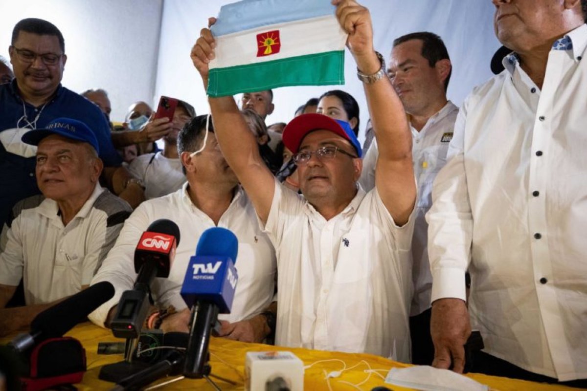 Oposição vence e põe fim à dinastia de Chávez no estado natal de ex-líder da Venezuela