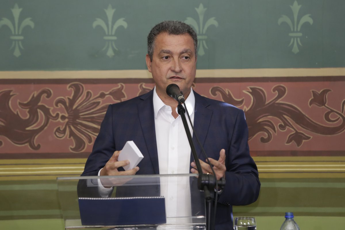 Rui Costa convoca ministérios estadual e federal para investigar greve da PM na Bahia