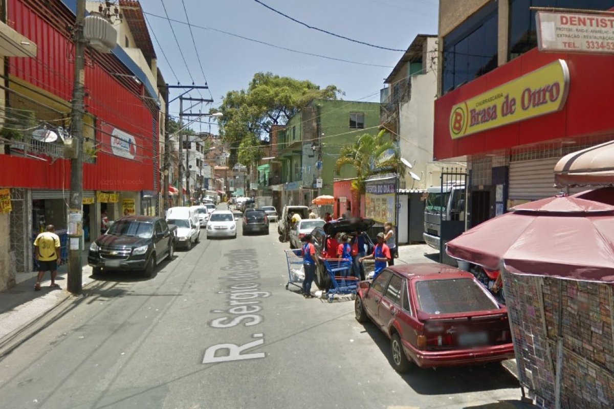 Na Federação, mulher morre após ser baleada perto de pastelaria em Salvador