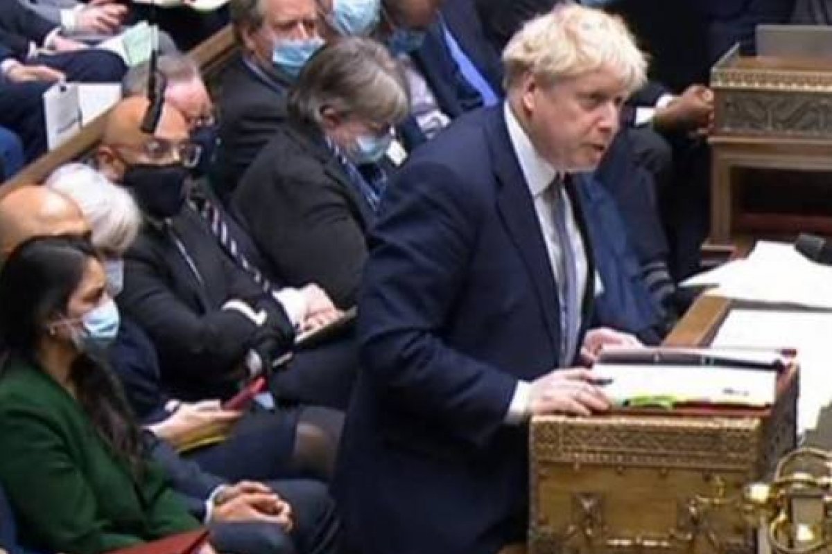 Vídeo: Boris Johnson pede desculpa por participar de festa durante lockdown no Reino Unido