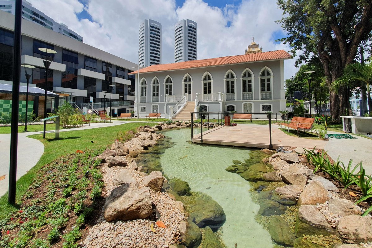 Sotero Arquitetos assina unidade da Clínica Florence em Recife