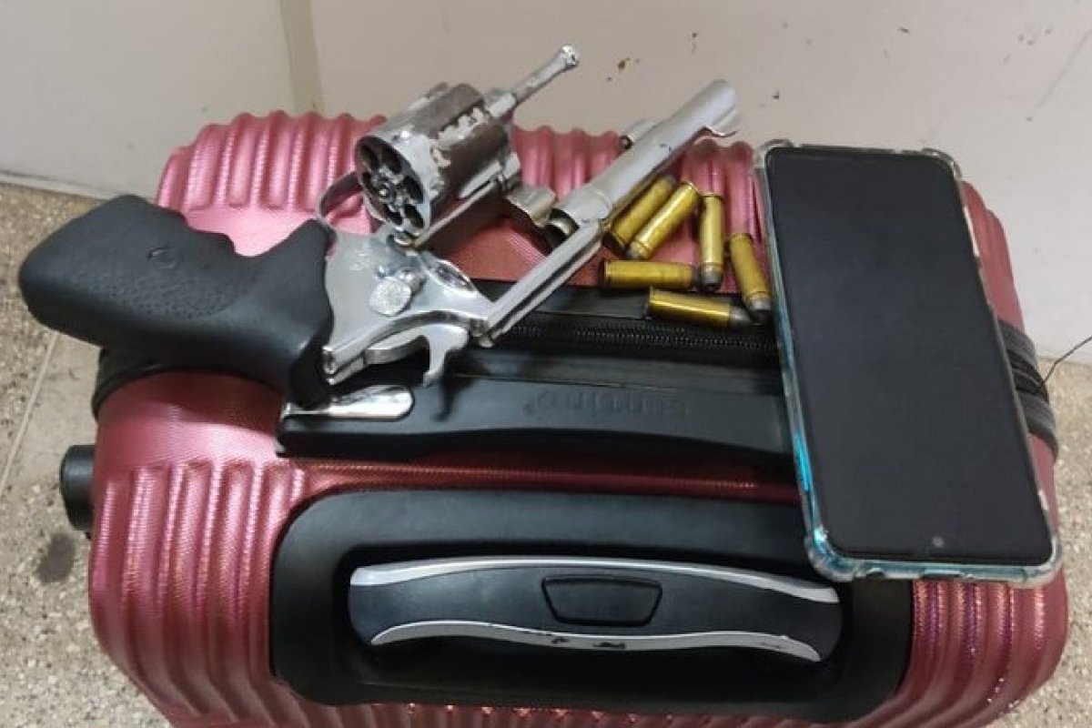 Ex-policial é preso suspeito de cometer diversos assaltos em Salvador e na RMS