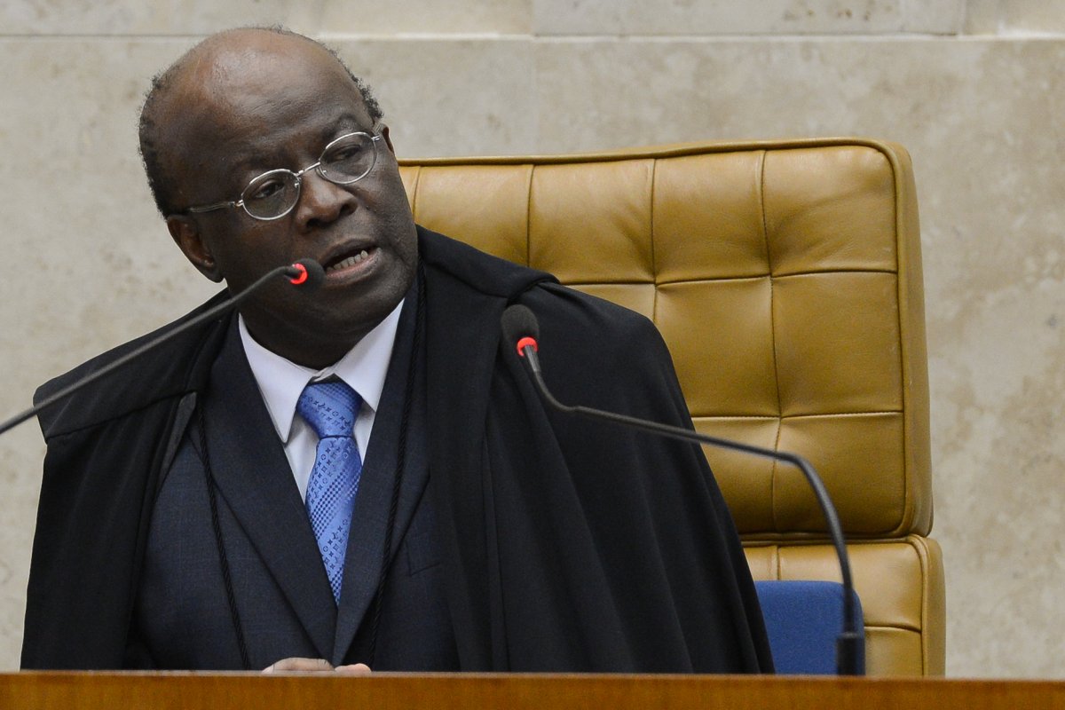 Joaquim Barbosa vai votar em Lula em eventual 2º turno contra Bolsonaro, diz colunista