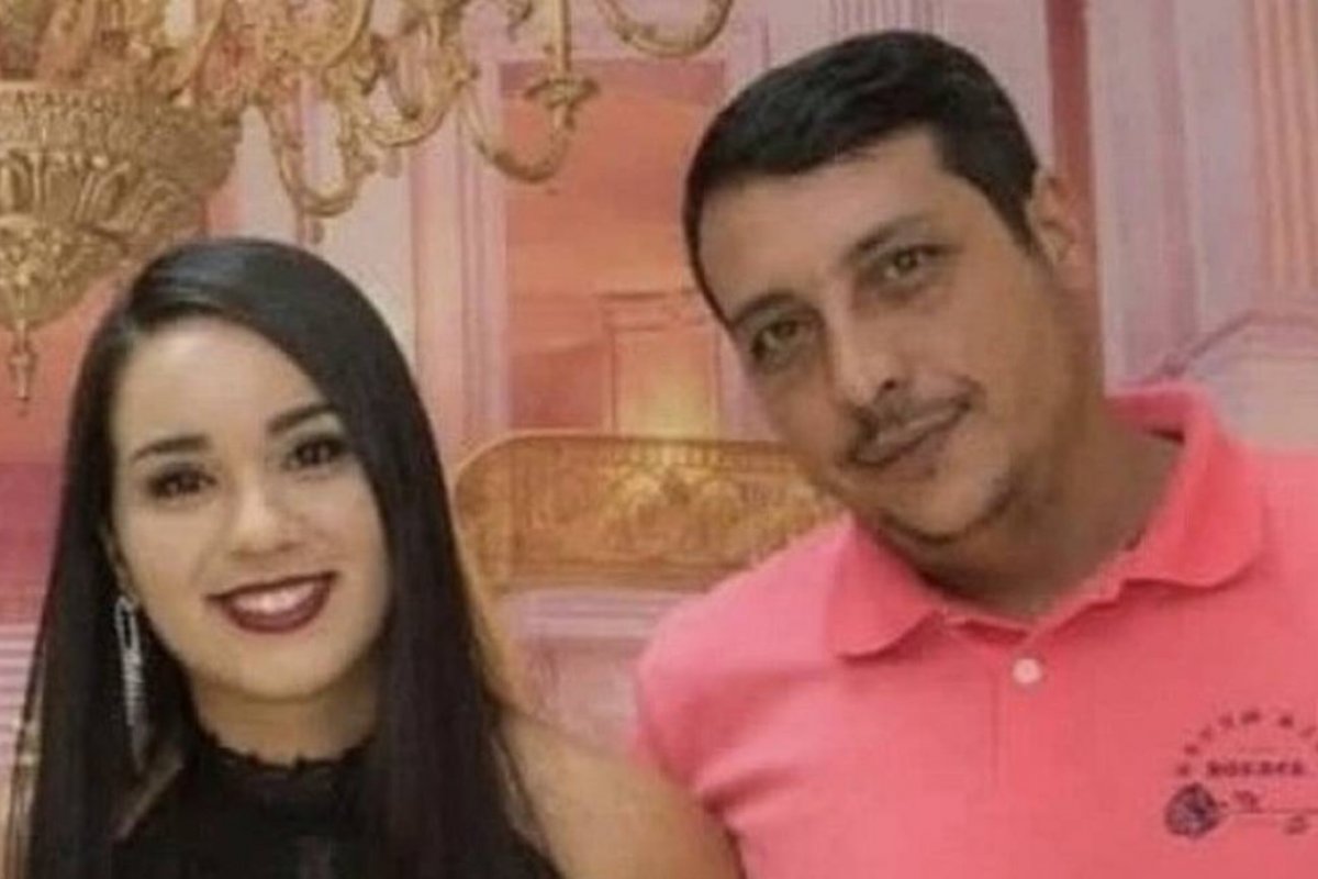 Homem mata ex-esposa com marreta e se joga de ponte