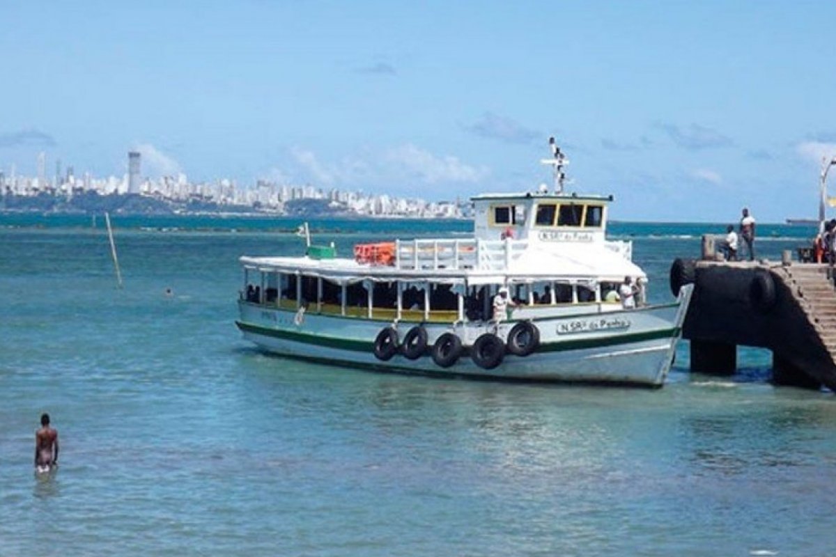 Travessia de lanchas entre Salvador e Mar Grande deve ter movimento intenso pela tarde