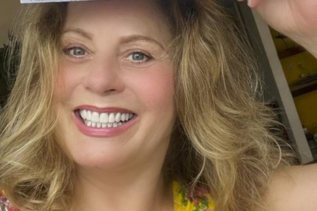 Vera Fischer está curada da covid-19