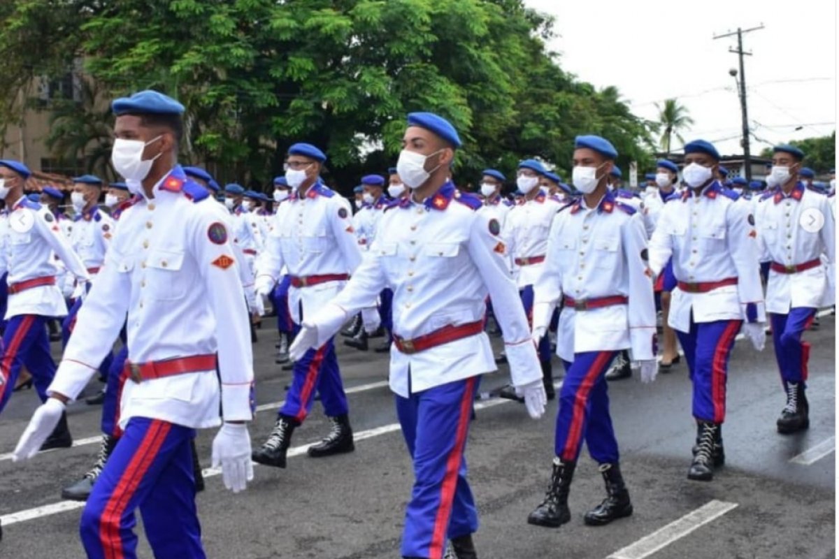 Creche e colégios da PM abrem inscrições para sorteio eletrônico de vagas na Bahia