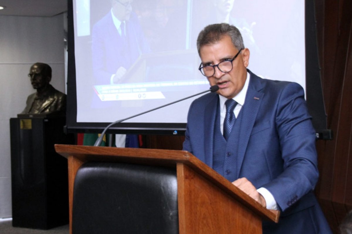 'Vamos buscar uma maior aproximação com o cidadão', diz novo presidente do TCE-BA