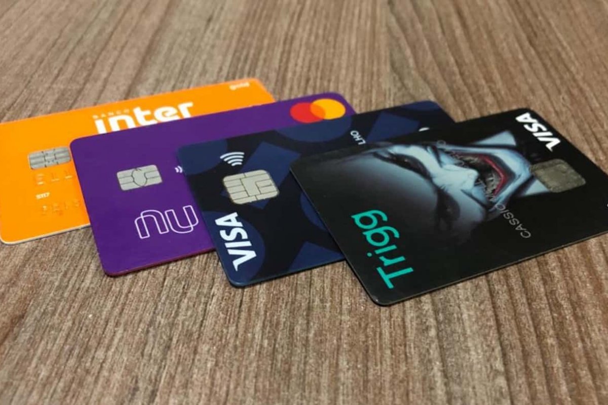 Adesão aos bancos digitais cresceu 73% no Brasil, aponta pesquisa