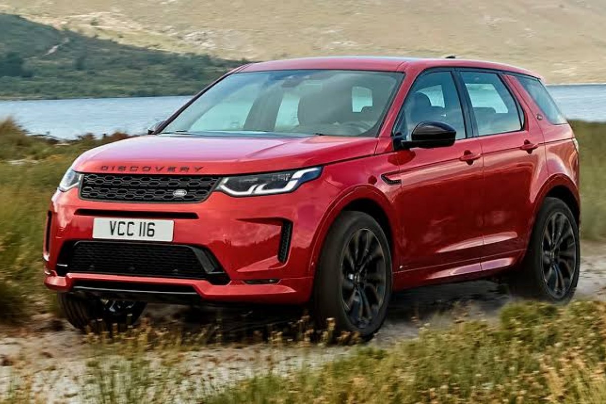 Discovery Sport ganha versão híbrida diesel na linha 2022