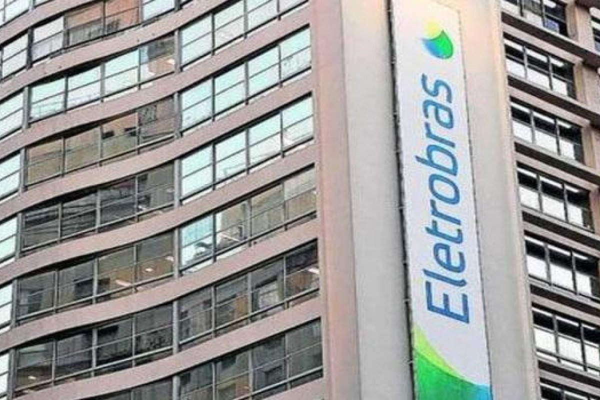 Eletrobras anuncia plano de demissão para 1.681 funcionários