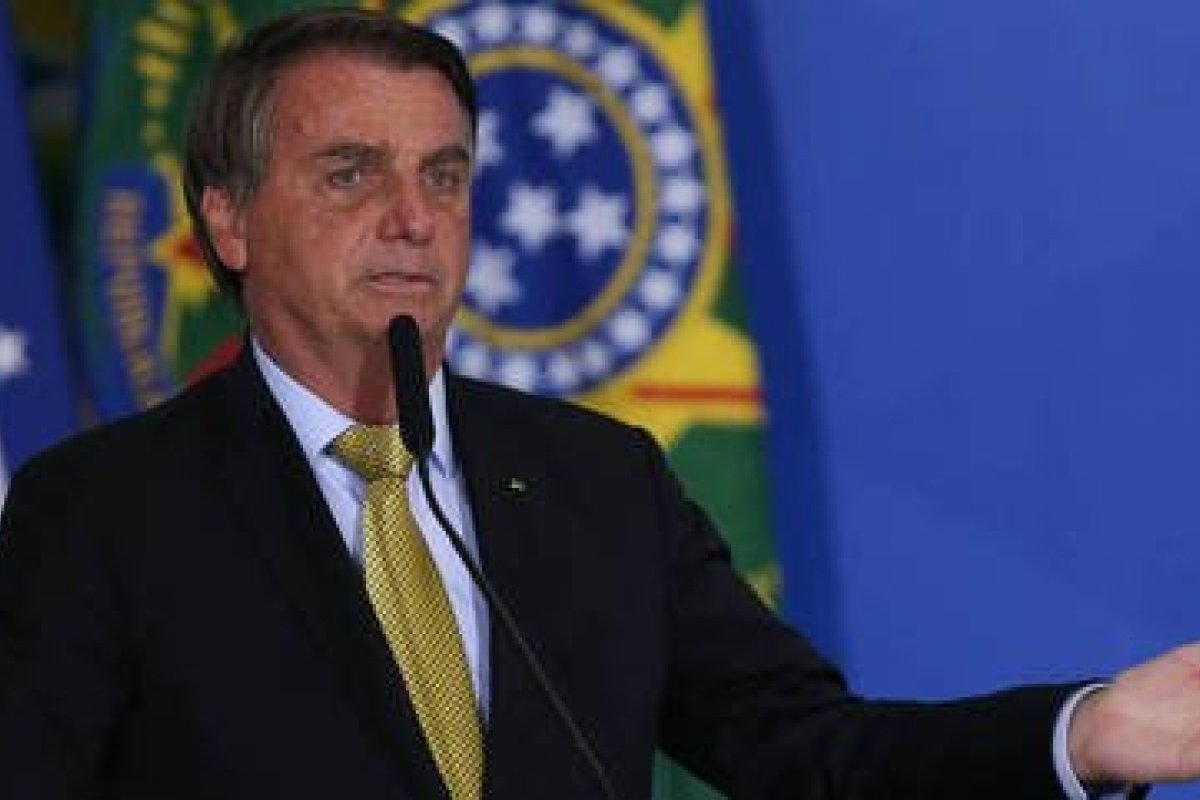 Bolsonaro tem até 28 de janeiro para explicar vazamento de inquérito sobre ataque hacker ao TSE