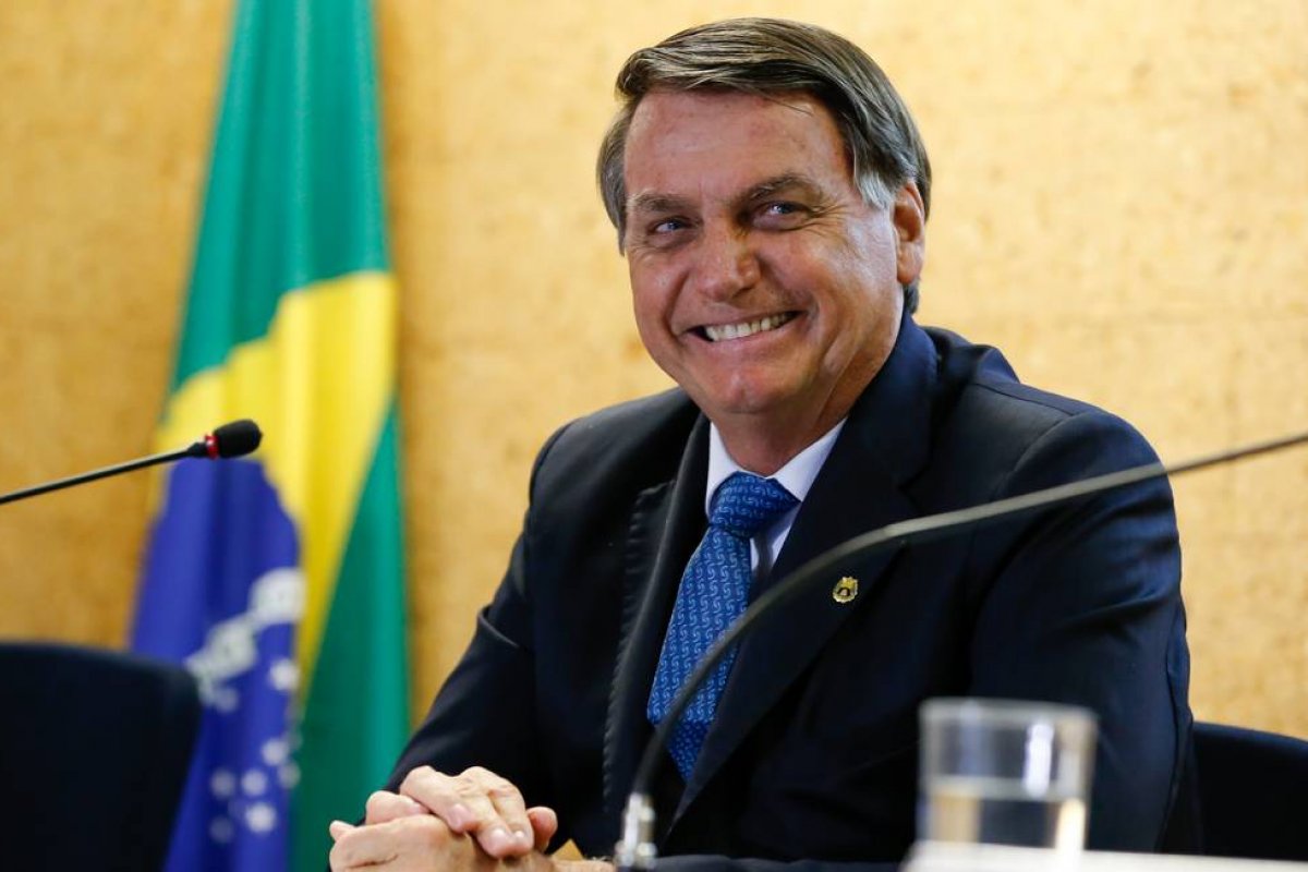 Governo Federal terá extra de R$ 1,8 bilhão em 2022, diz relatório