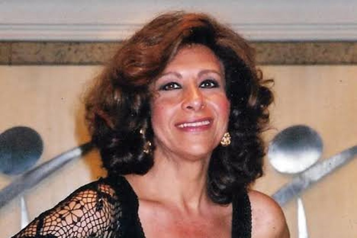 Veja vídeo! Com Covid-19, Divina Valéria pede ajuda na web para realizar cirurgia