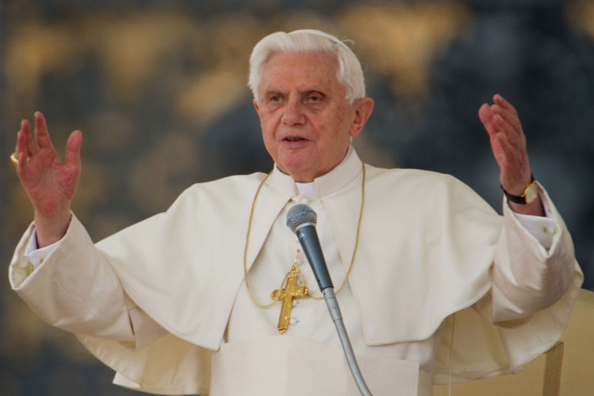 Papa Bento XVI sabia de padres que abusaram de crianças, revela investigação