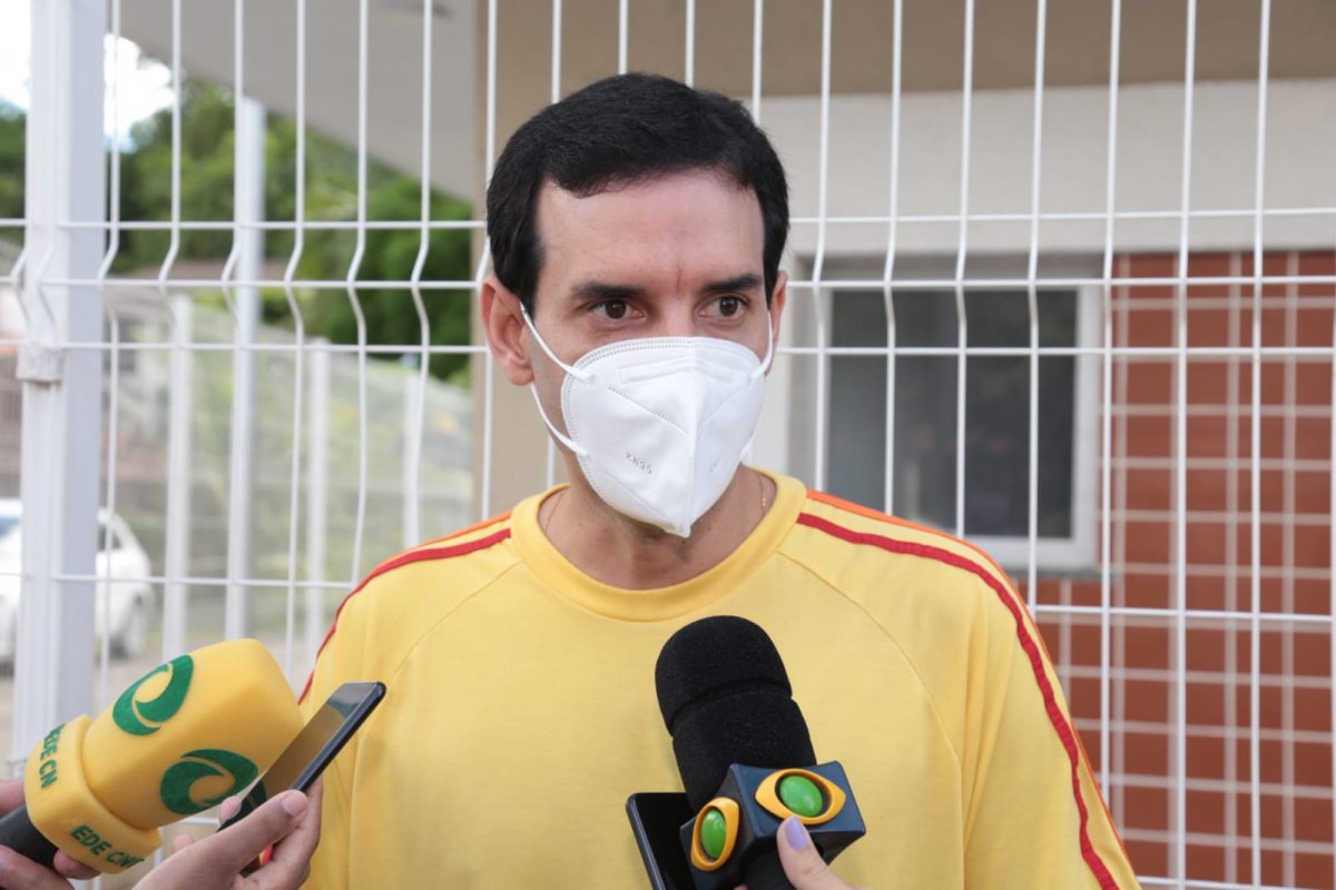 Leo Prates afirma que deixa Secretaria de Saúde em março