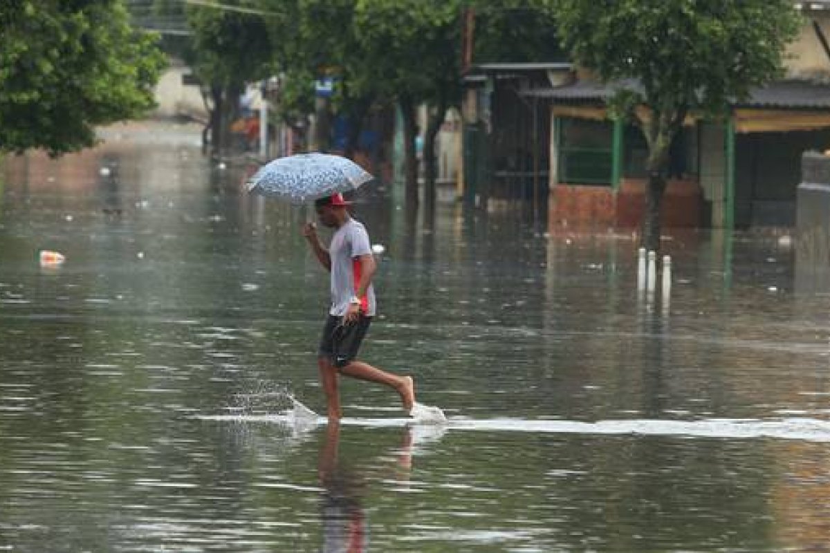 Brasil tem maior número de emergências por chuva em cinco anos, diz jornal
