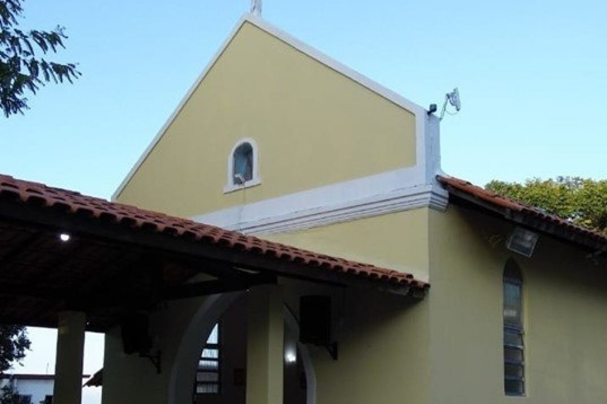 Fiéis celebram a festa de Nossa Senhora Aparecida em Salvador