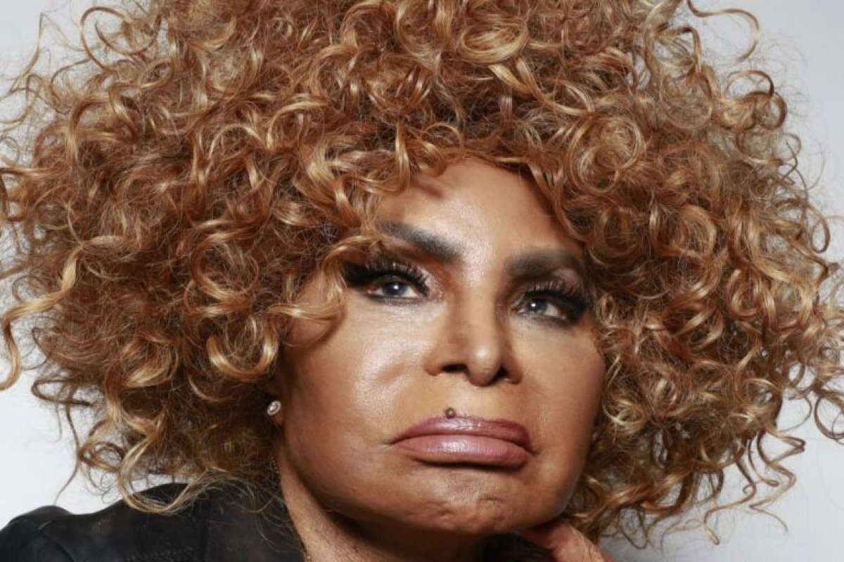 Morre a cantora Elza Soares aos 91 anos