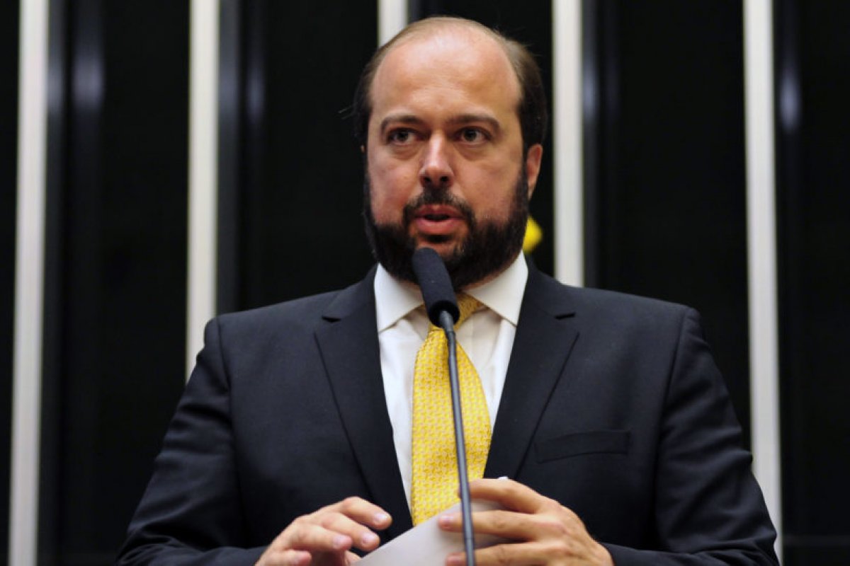 Alexandre Silveira será líder do governo no Senado, confirma Bolsonaro