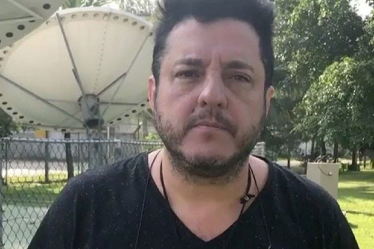 Turbina do avião de Bruno, da dupla com Marrone, estoura e faz pouso de emergência