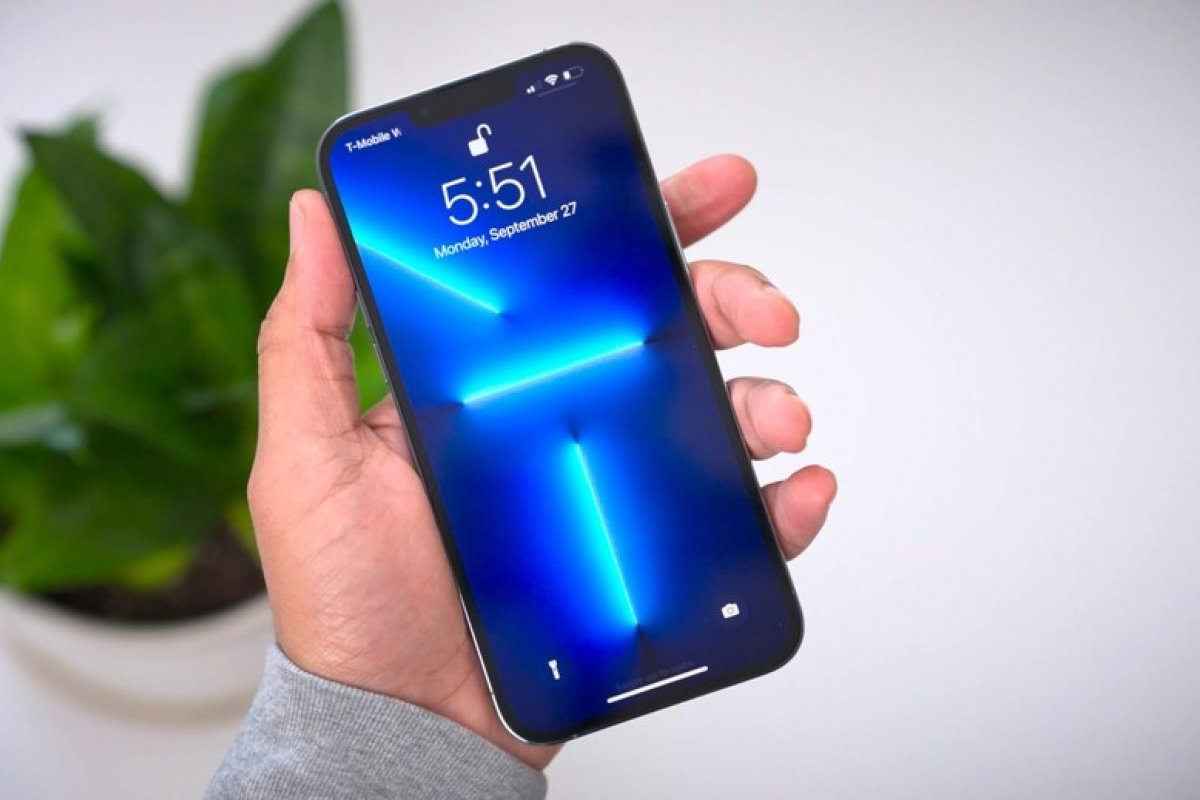 Apple retoma liderança global de venda de celulares