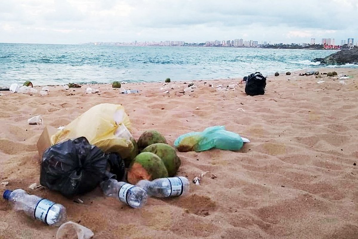 Verão alerta para importância de lazer consciente nas praias