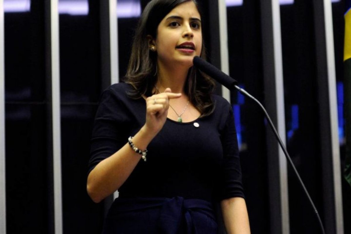 Tabata Amaral diz que partido não vai obrigá-la a apoiar Lula