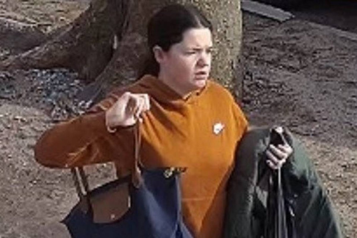 Mulher que cuspiu em menino judeu é presa nos EUA
