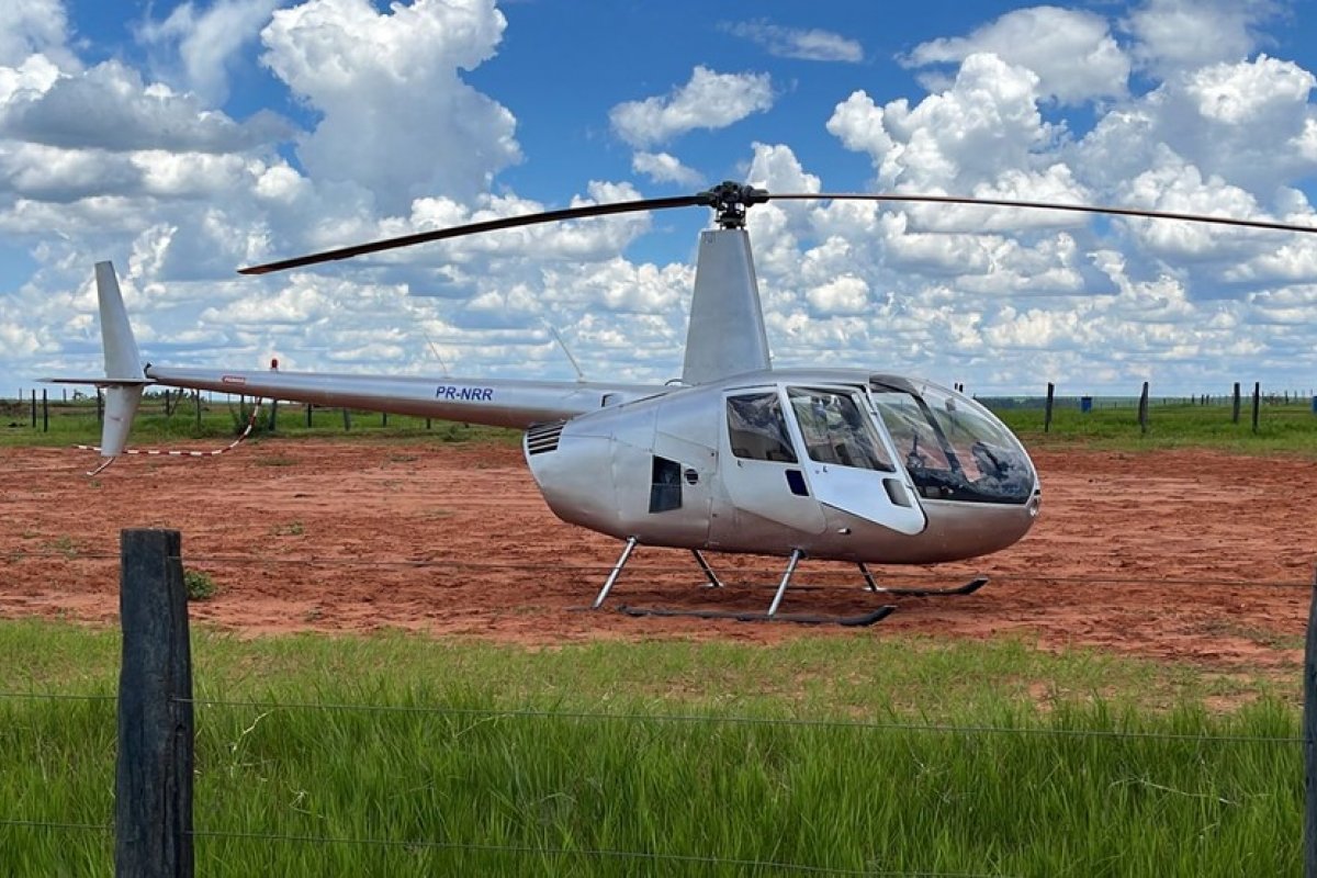 Operação policial apreende helicóptero com quase 250kg de cocaína, em João Ramalho-SP