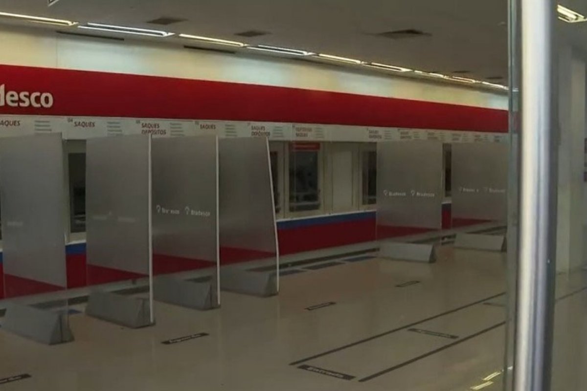 Agência bancária é arrombada no bairro da Calçada, em Salvador