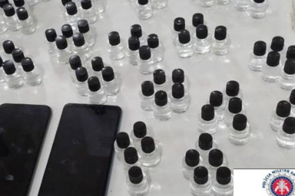 Polícia apreende frascos de lança-perfume em festa paredão no bairro de Cajazeiras 9