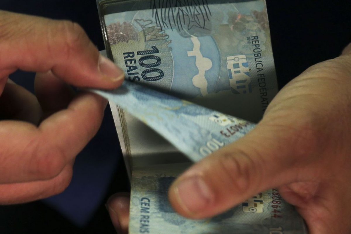Salário mínimo do Brasil é só o 15º na América Latina