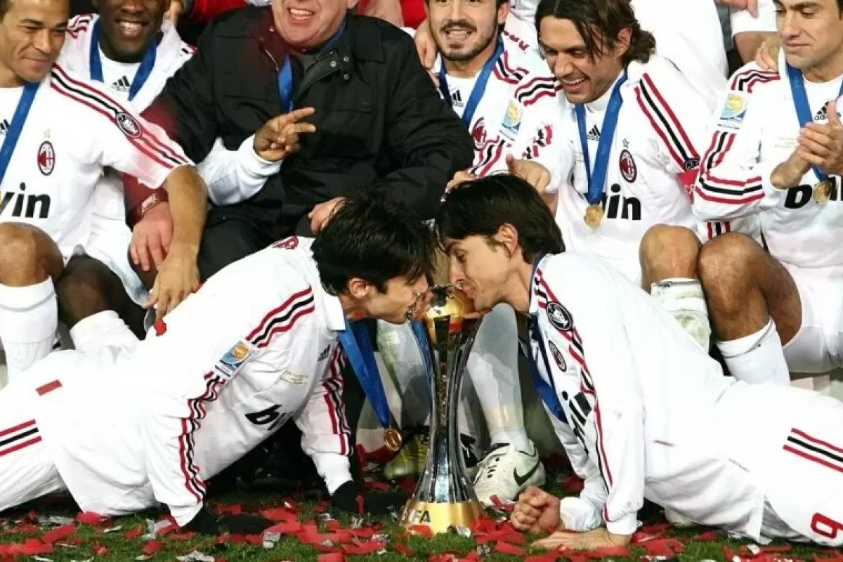 Kaká e Edmundo fazem parte da lista de atuações icônicas em Mundias de Clube da Fifa