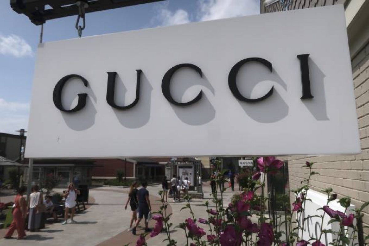 Brasil se torna foco de revista da Gucci a favor da causa transgênero