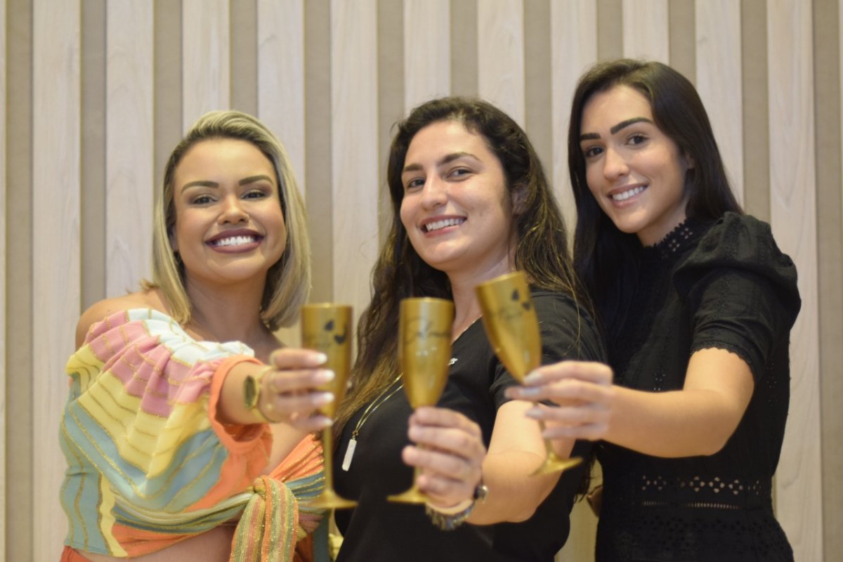 Royal Face celebra 1 ano na capital baiana com festa