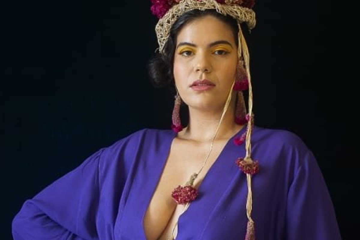 Em trabalho autoral, artista baiana JAMILLE conquista o Brasil com a sua musicalidade