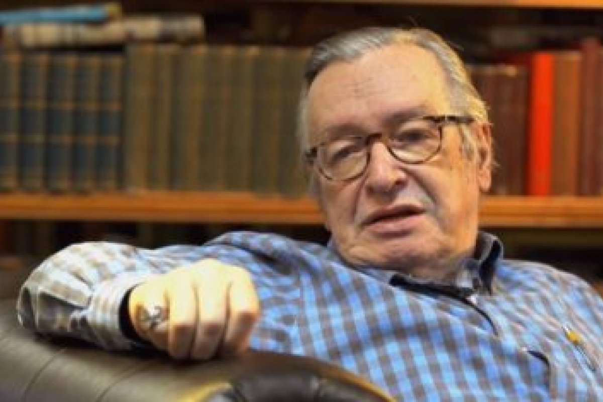 Morre Olavo de Carvalho, aos 74 anos