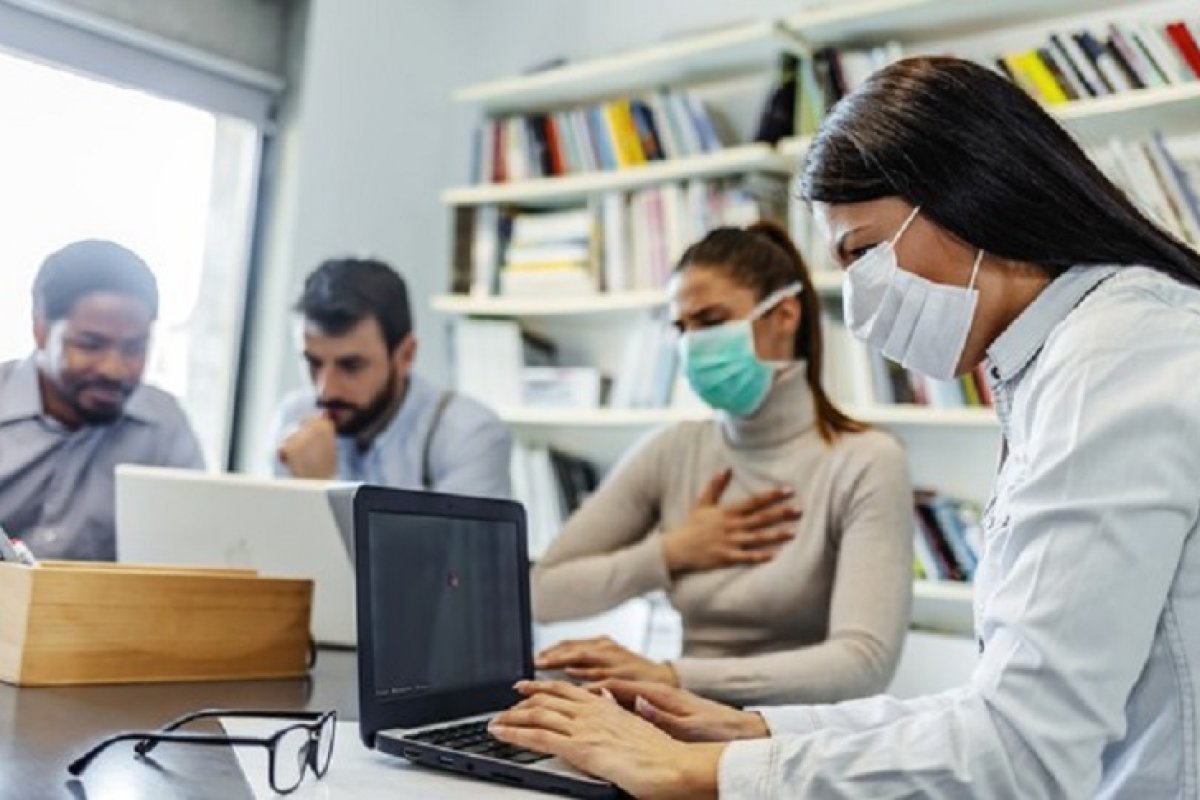 Governo publica portaria que altera medidas de prevenção à Covid-19 em ambientes de trabalho