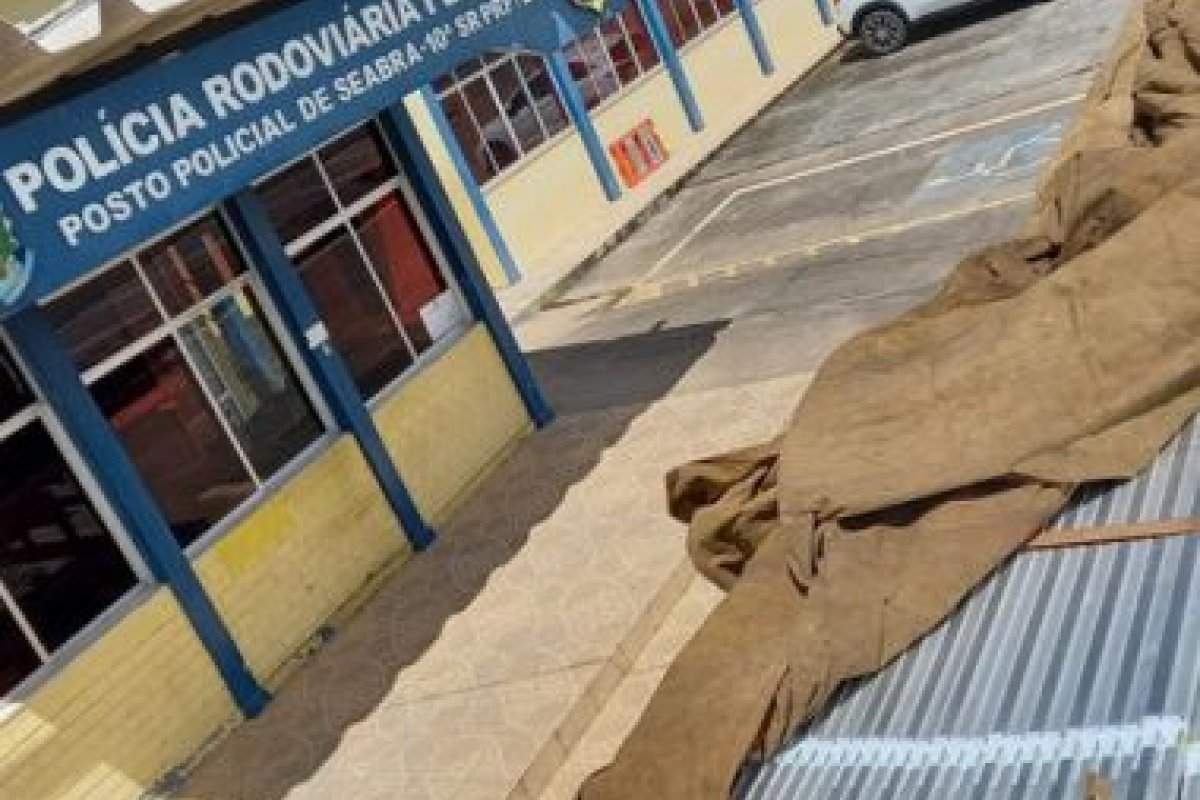 PRF apreende 210 placas de energia solar sem nota fiscal em Seabra