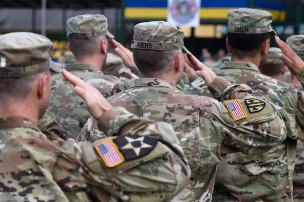 EUA anunciam mais de oito mil soldados em alerta máximo devido às tensões na Ucrânia