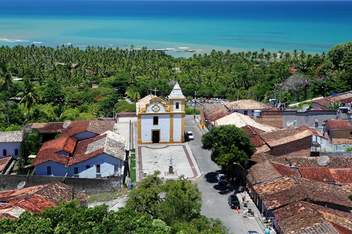 Mulher morre em acidente no distrito de Arraial d’Ajuda, em Porto Seguro