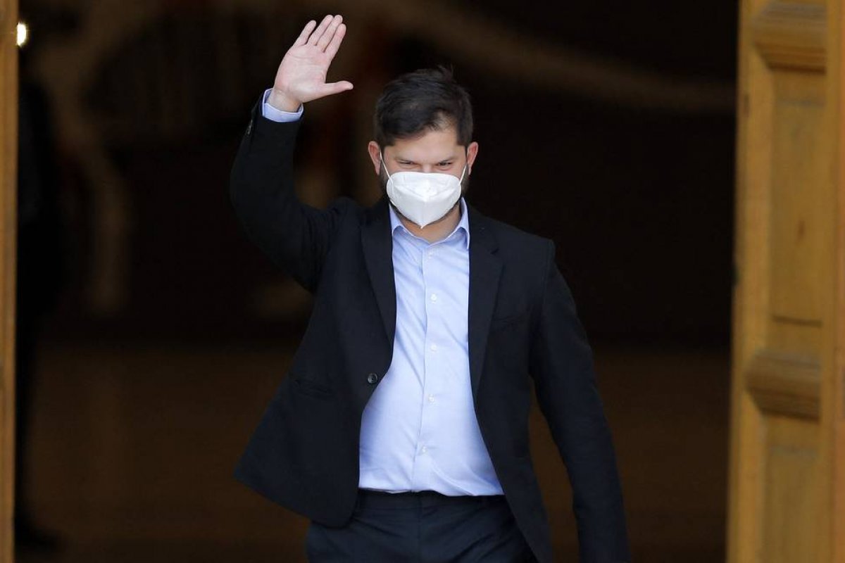 Presidente do Chile apoia Taylor Swift após ser acusada de não escrever suas músicas