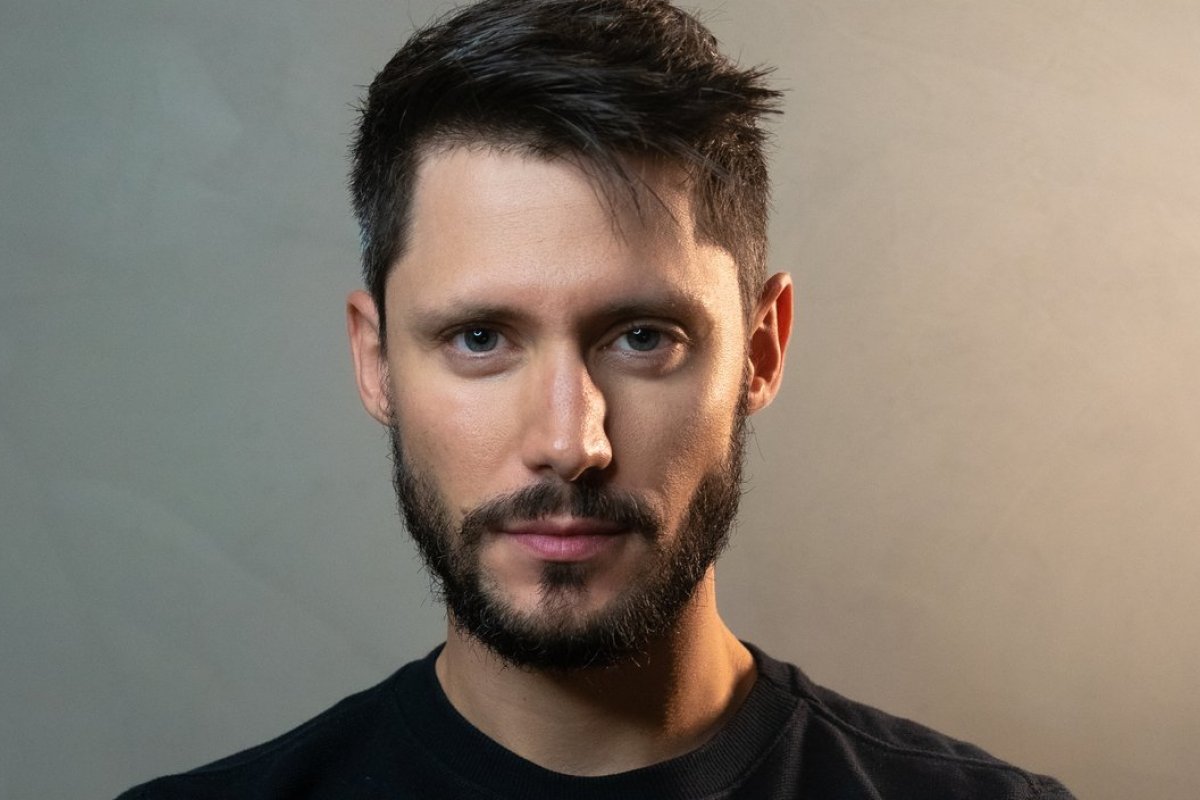 Pai de quatro meninas, empresário tira lições da paternidade e fatura R$9,7 milhões