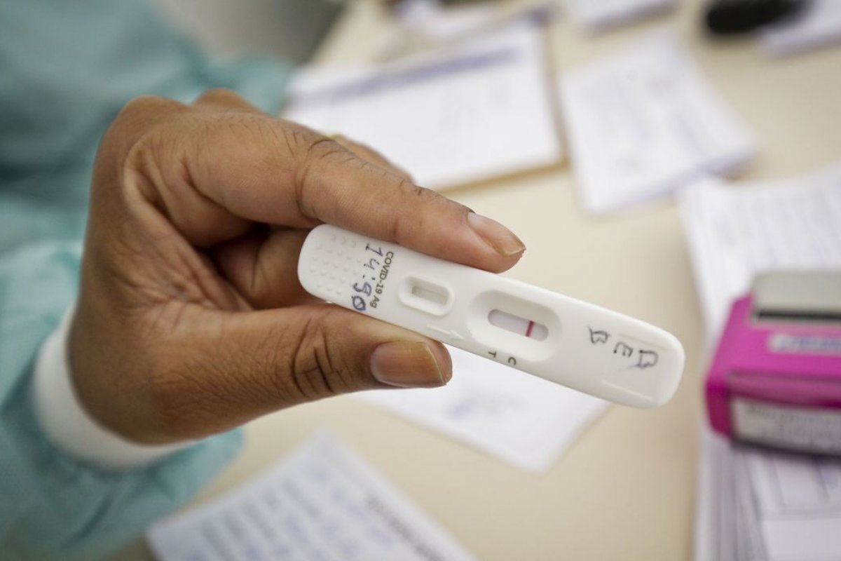 Taxa de transmissão de Covid-19 sobe para 2,22 na Bahia; número é o maior registrado