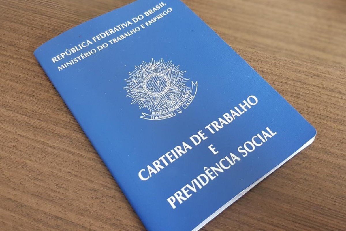 Mais de 60% dos reajustes salariais dos trabalhadores ficaram abaixo da inflação em 2021, aponta pesquisa