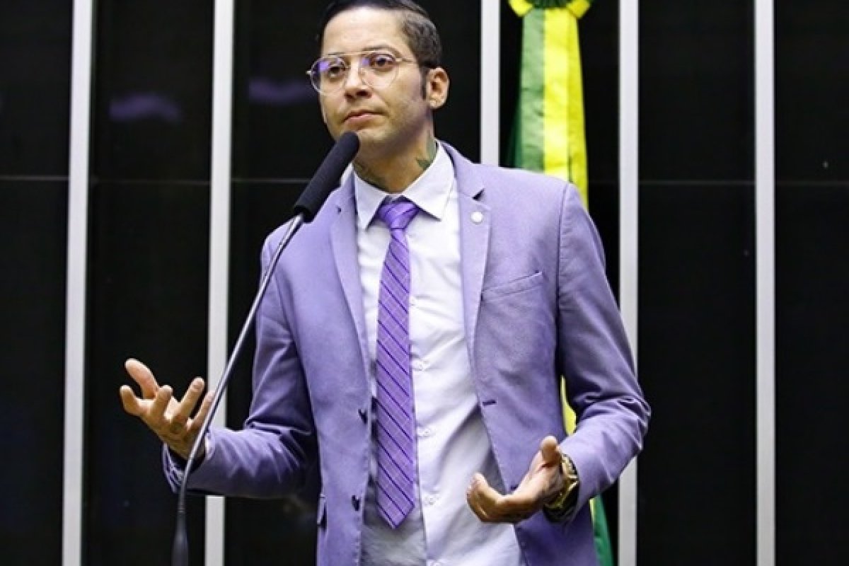 Em crítica a Rui Costa, Kannário diz que classe musical vai voltar a ter contas penduradas