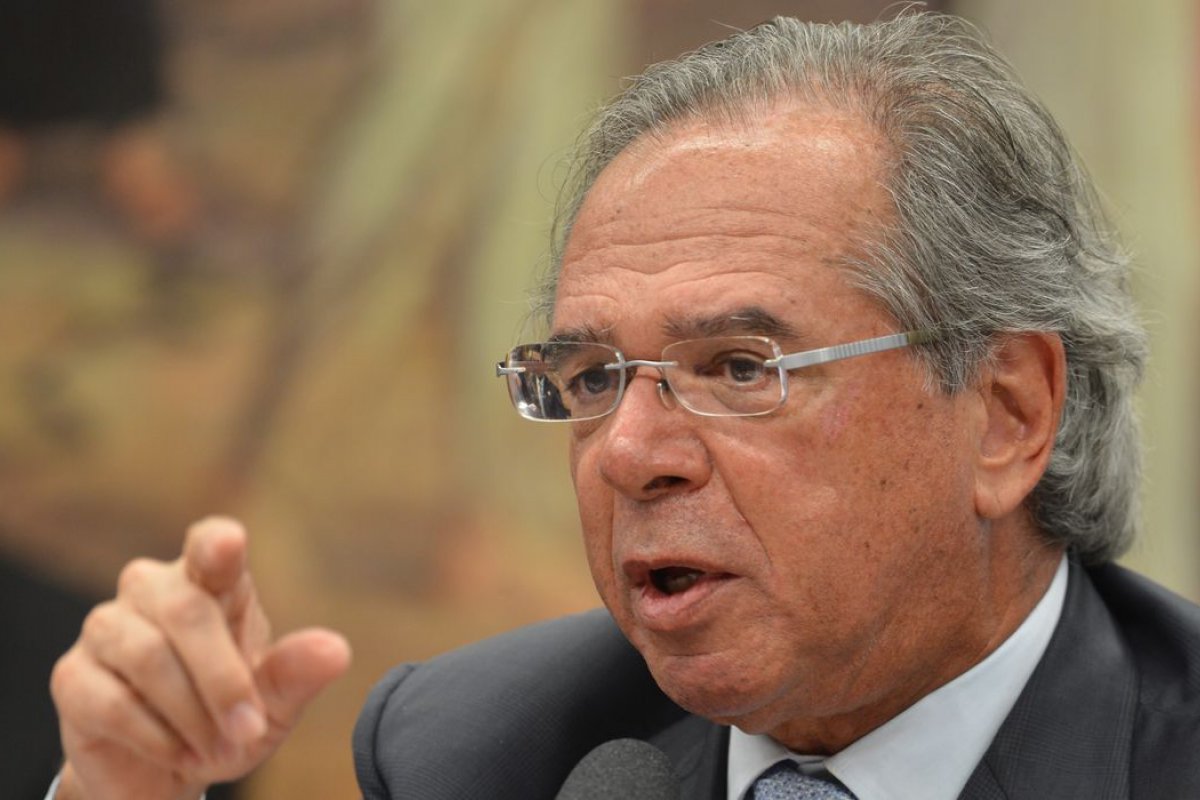 Governo se compromete a zerar IOF sobre operações no exterior para entrar na OCDE