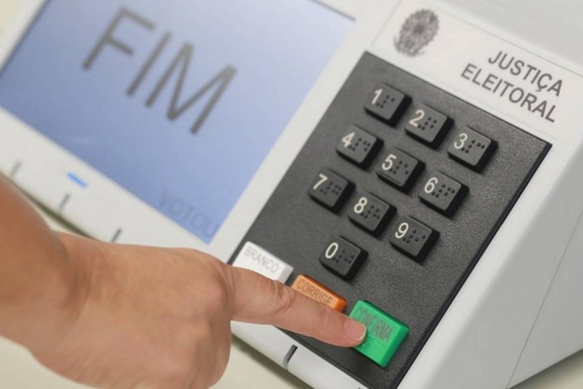 TSE define tempo de propaganda política em rádio e TV para primeiro semestre deste ano