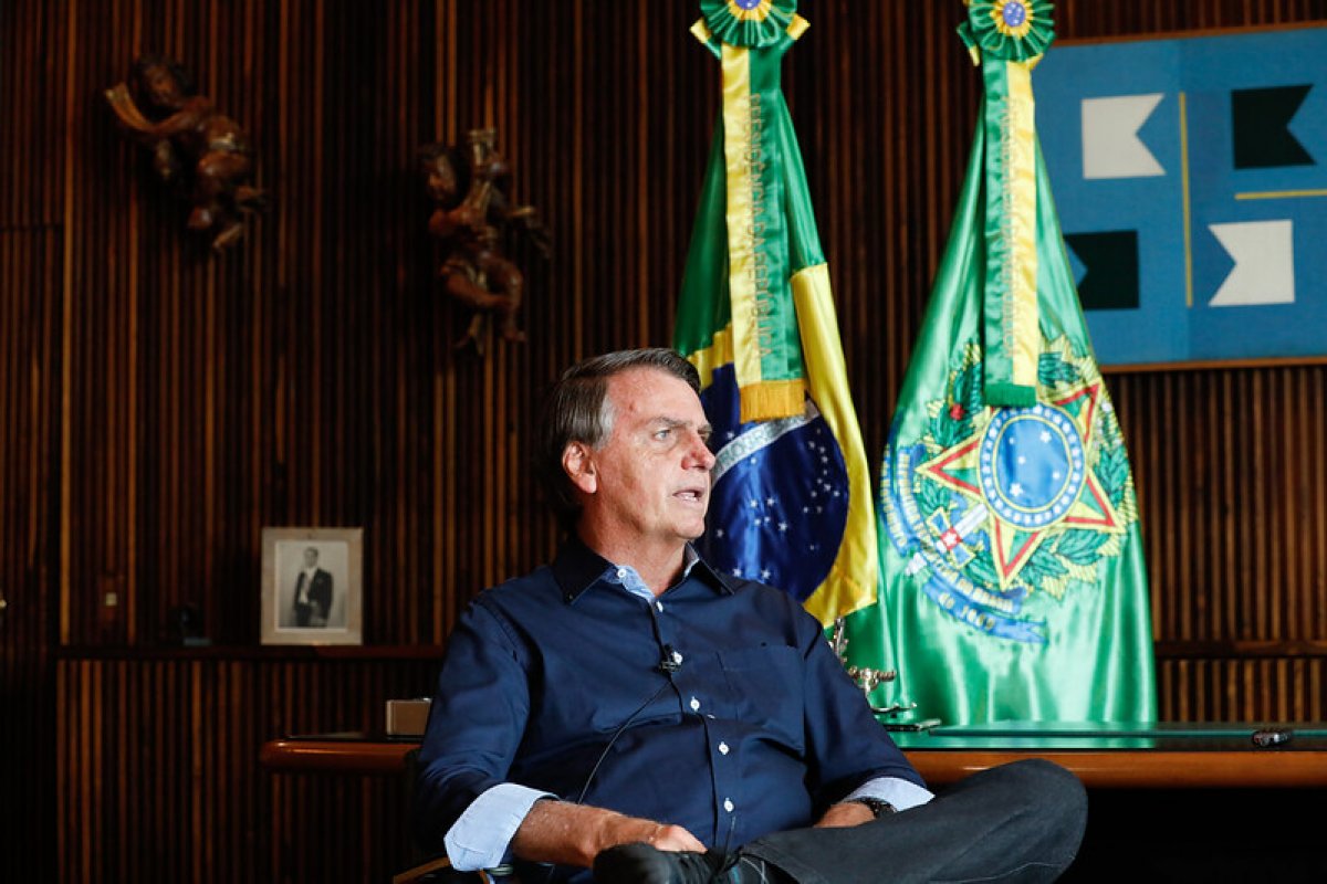 Bolsonaro confirma ida à Russia e diz que Putin é ‘conservador’